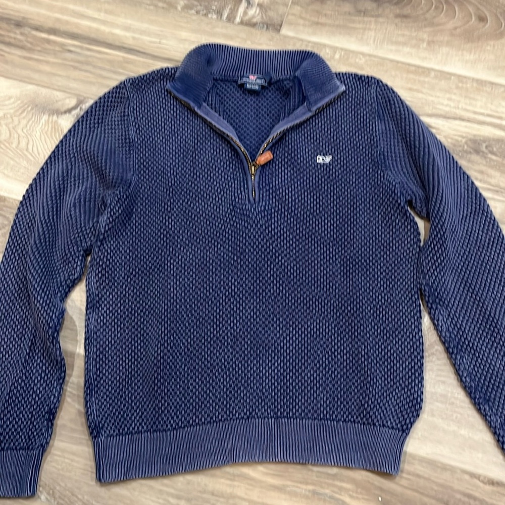 Vineyard vines boys Sweater size L